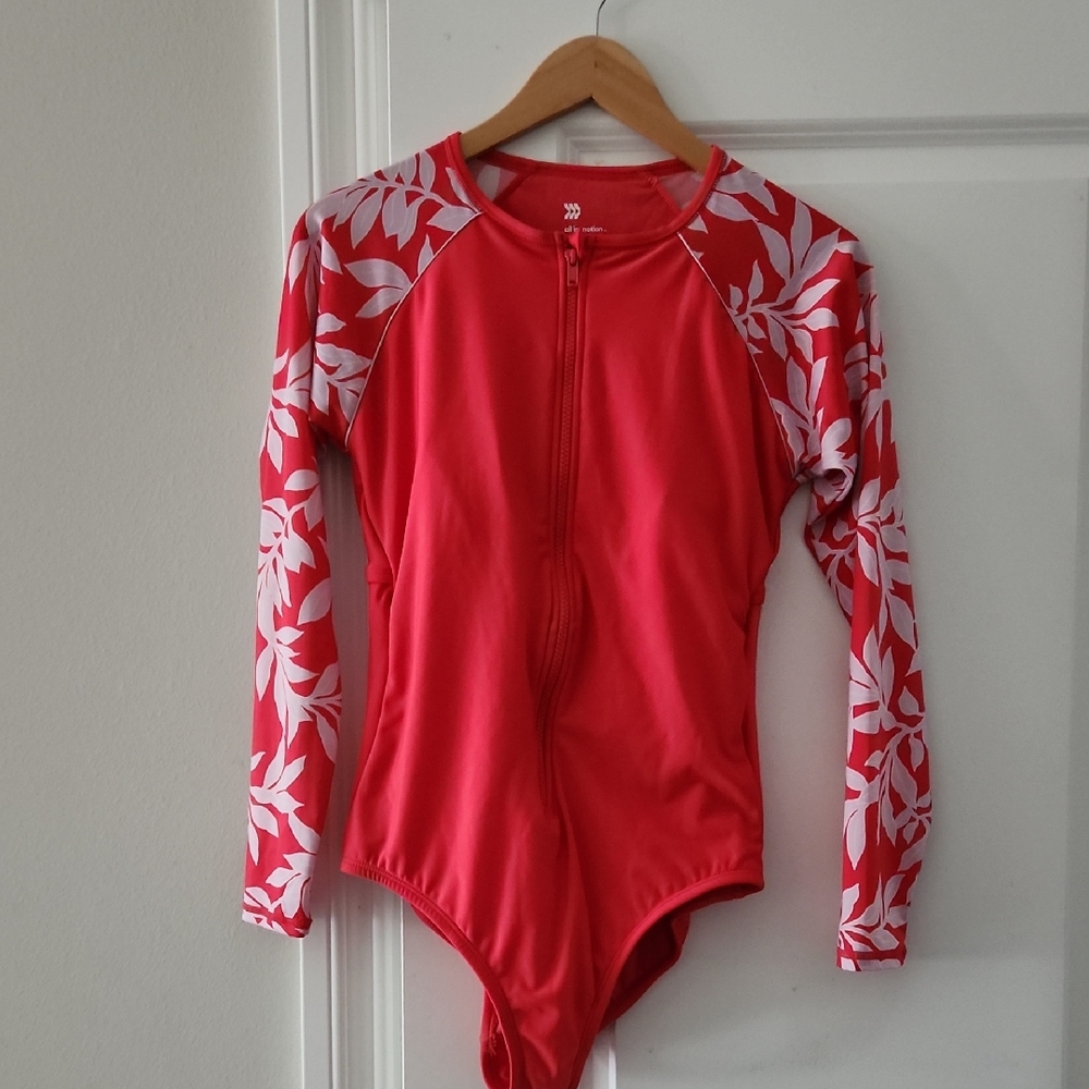 All In Motion Red Floral Rashgaurd Swimsuit Size Large